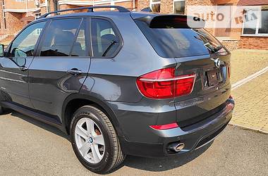 Позашляховик / Кросовер BMW X5 2013 в 