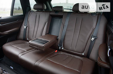 Позашляховик / Кросовер BMW X5 2015 в 