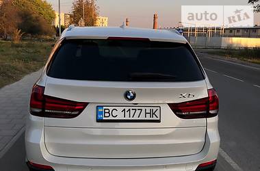 Позашляховик / Кросовер BMW X5 2017 в 