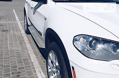 Позашляховик / Кросовер BMW X5 2013 в 