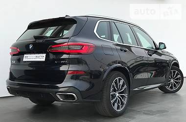Позашляховик / Кросовер BMW X5 2020 в 