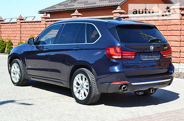 Позашляховик / Кросовер BMW X5 2015 в 