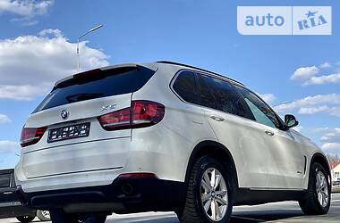 Позашляховик / Кросовер BMW X5 2015 в 