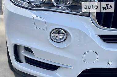 Позашляховик / Кросовер BMW X5 2015 в 