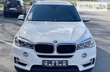 Позашляховик / Кросовер BMW X5 2015 в 