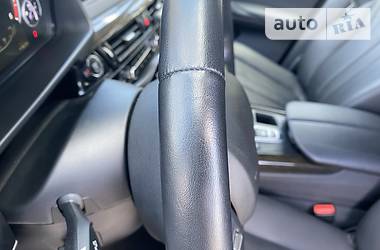 Позашляховик / Кросовер BMW X5 2015 в 