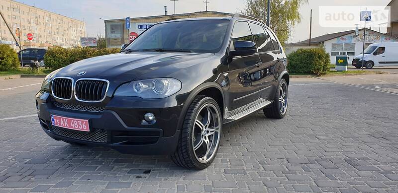 Позашляховик / Кросовер BMW X5 2008 в Дубні