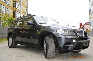 Позашляховик / Кросовер BMW X5 2011 в 
