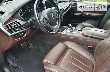 Позашляховик / Кросовер BMW X5 2014 в 