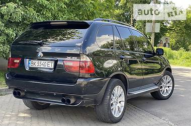 Позашляховик / Кросовер BMW X5 2004 в 
