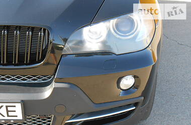 Позашляховик / Кросовер BMW X5 2008 в 