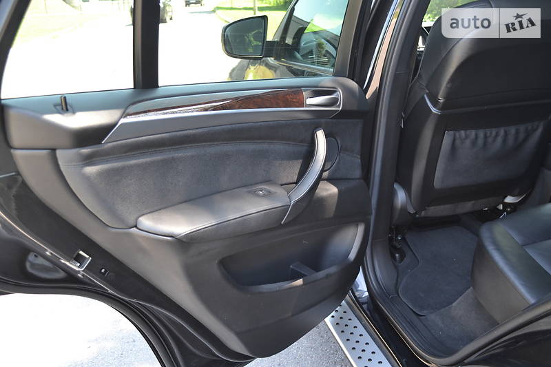 Позашляховик / Кросовер BMW X5 2010 в Києві