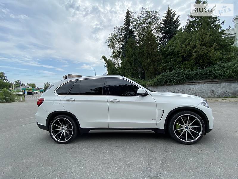 Позашляховик / Кросовер BMW X5 2016 в Києві