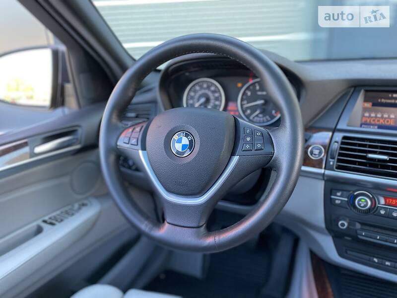 Позашляховик / Кросовер BMW X5 2008 в Києві