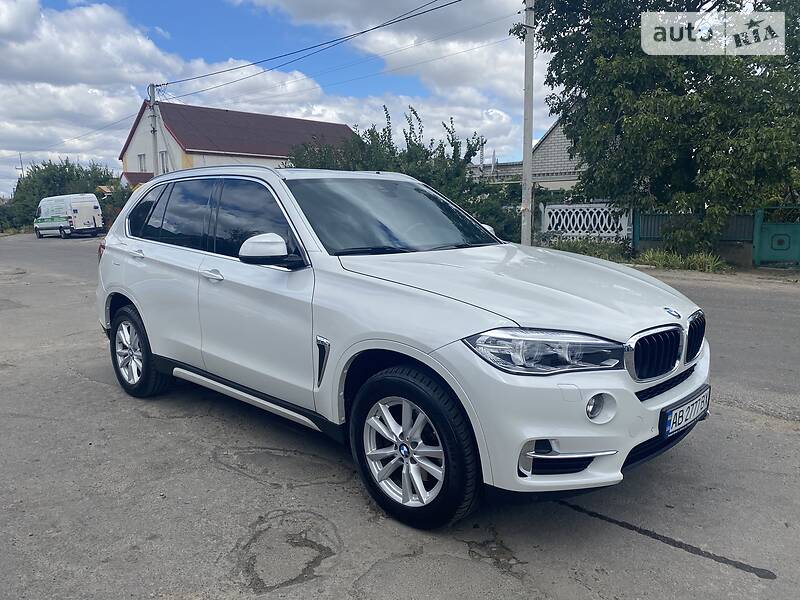 Внедорожник / Кроссовер BMW X5 2014 в Каховке