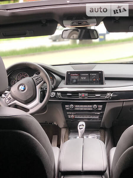 Позашляховик / Кросовер BMW X5 2018 в Чернівцях