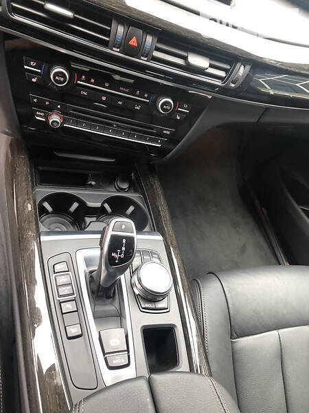 Позашляховик / Кросовер BMW X5 2018 в Чернівцях