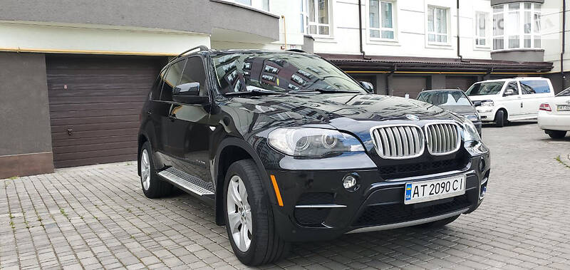 Позашляховик / Кросовер BMW X5 2011 в Івано-Франківську