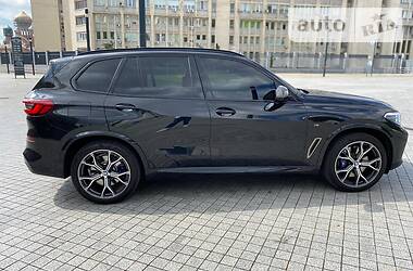 Позашляховик / Кросовер BMW X5 2019 в 