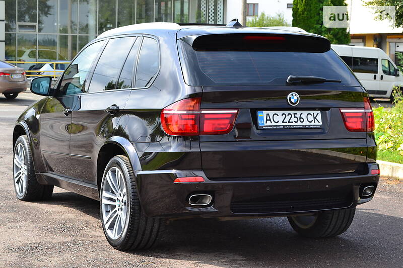 Позашляховик / Кросовер BMW X5 2012 в Рівному