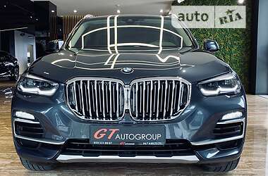 Позашляховик / Кросовер BMW X5 2019 в 