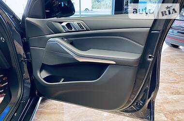 Позашляховик / Кросовер BMW X5 2019 в 