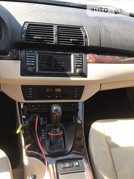 Позашляховик / Кросовер BMW X5 2002 в Львові