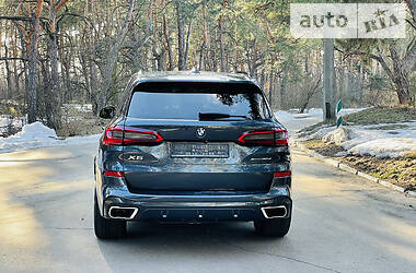 Внедорожник / Кроссовер BMW X5 2019 в Киеве