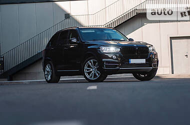 Позашляховик / Кросовер BMW X5 2013 в Києві