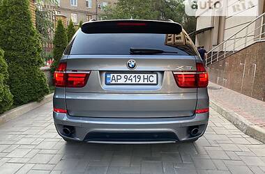 Внедорожник / Кроссовер BMW X5 2010 в Запорожье