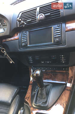 Позашляховик / Кросовер BMW X5 2005 в 