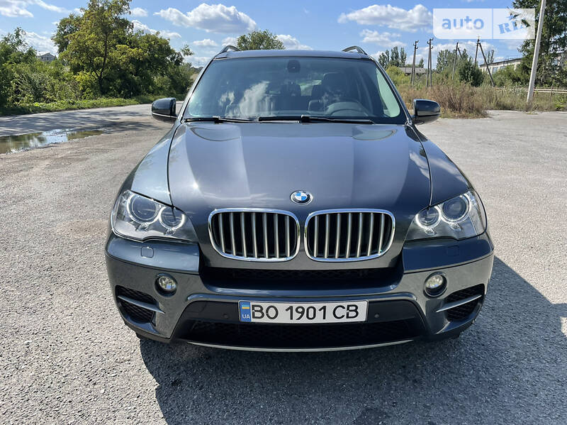 Внедорожник / Кроссовер BMW X5 2012 в Тернополе