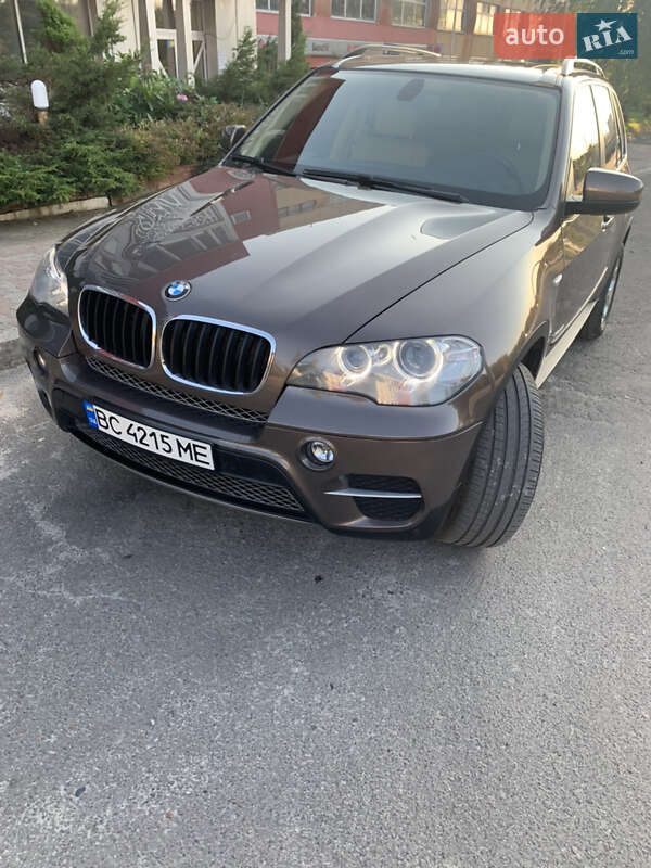 Позашляховик / Кросовер BMW X5 2012 в Львові