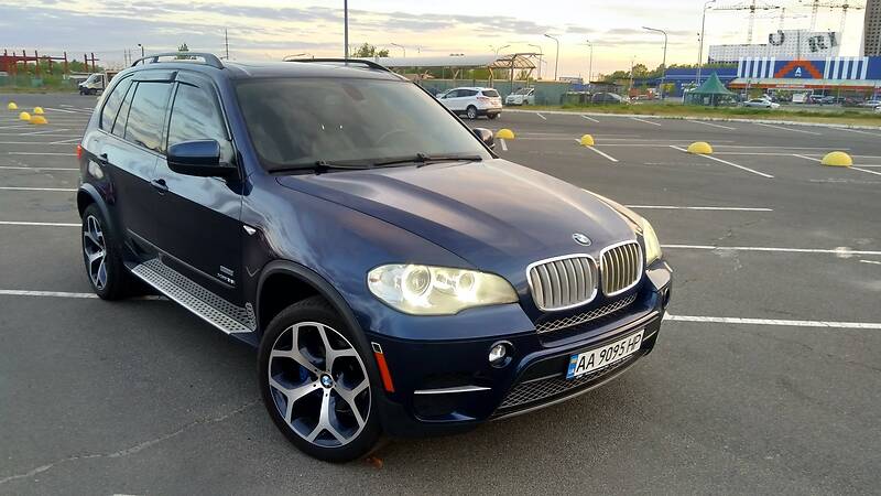 Внедорожник / Кроссовер BMW X5 2011 в Киеве