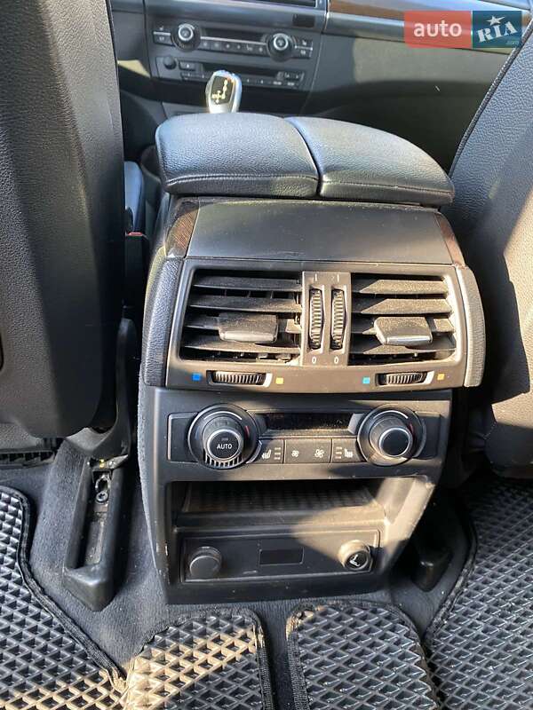 Позашляховик / Кросовер BMW X5 2011 в Кропивницькому