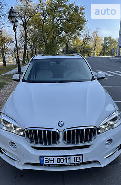 Внедорожник / Кроссовер BMW X5 2014 в 