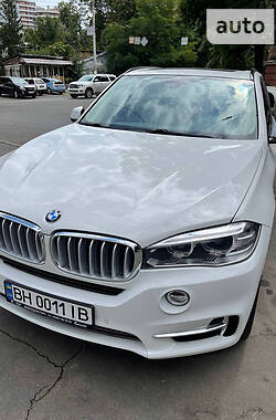 Внедорожник / Кроссовер BMW X5 2014 в 