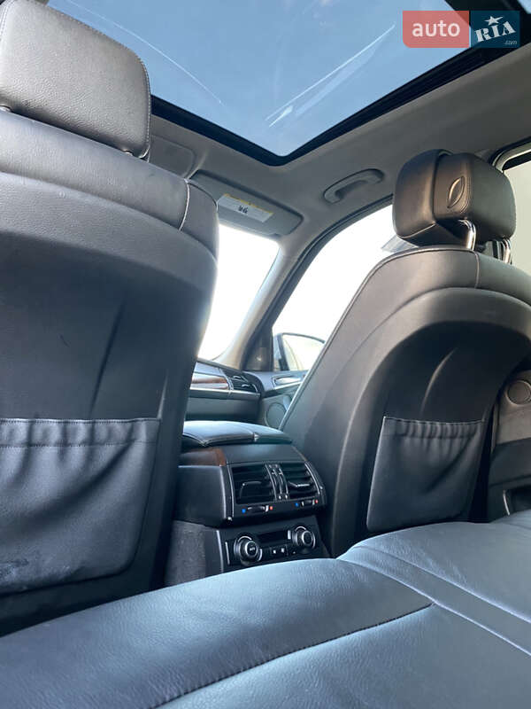 Позашляховик / Кросовер BMW X5 2013 в Івано-Франківську