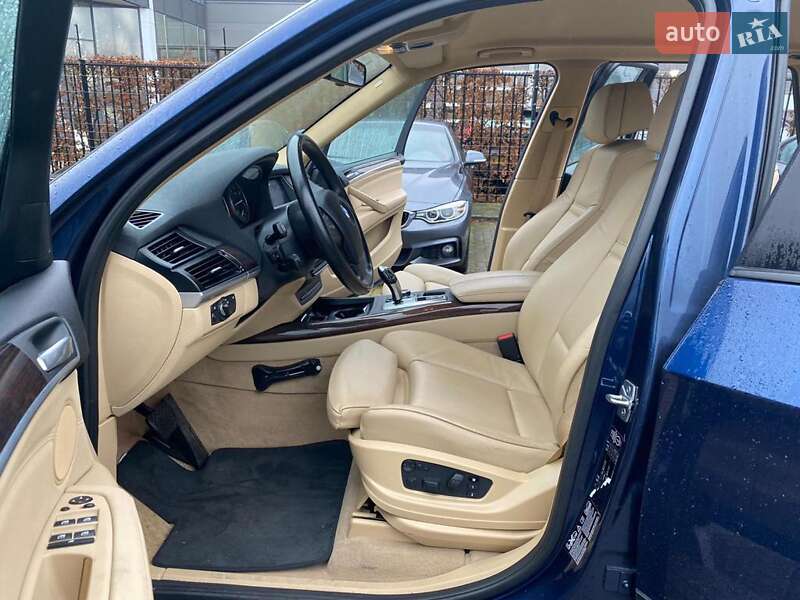 Внедорожник / Кроссовер BMW X5 2012 в Бродах