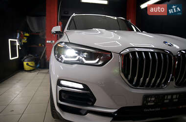 Внедорожник / Кроссовер BMW X5 2018 в 
