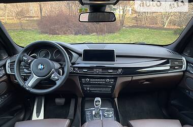 Внедорожник / Кроссовер BMW X5 2016 в Ровно