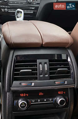 Внедорожник / Кроссовер BMW X5 2015 в 