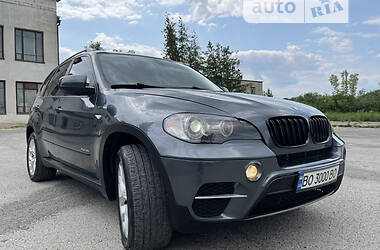 Седан BMW X5 2011 в Тернополе