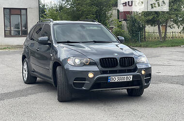 Седан BMW X5 2011 в Тернополе