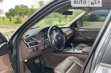 Седан BMW X5 2011 в Тернополе