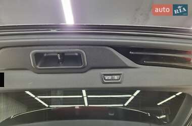 Внедорожник / Кроссовер BMW X5 2018 в 