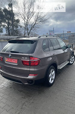 Внедорожник / Кроссовер BMW X5 2012 в Житомире