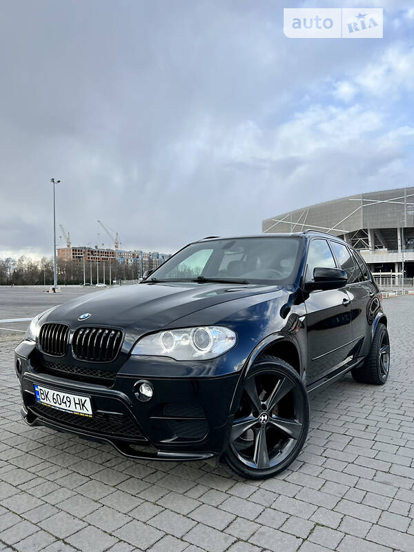 Внедорожник / Кроссовер BMW X5 2013 в Львове