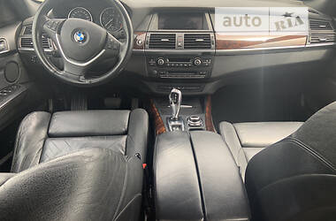 Внедорожник / Кроссовер BMW X5 2010 в Дрогобыче