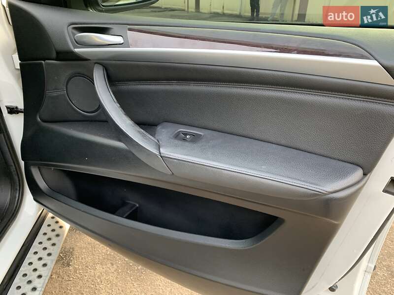 Внедорожник / Кроссовер BMW X5 2008 в Киеве